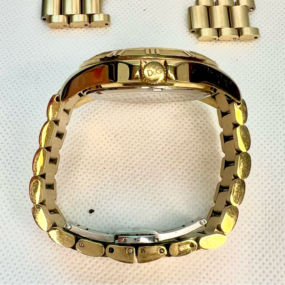 D&G TIME by Dolce & Gabbana gold women’s watch stainless steel with extra links - Picture 6 of 7